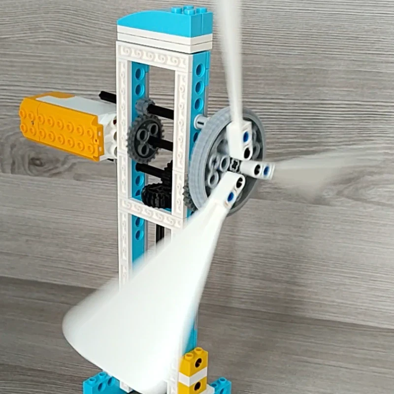 Makerzoid Happy Farm 2 – 570 Parça Çiftlik Seti 6+