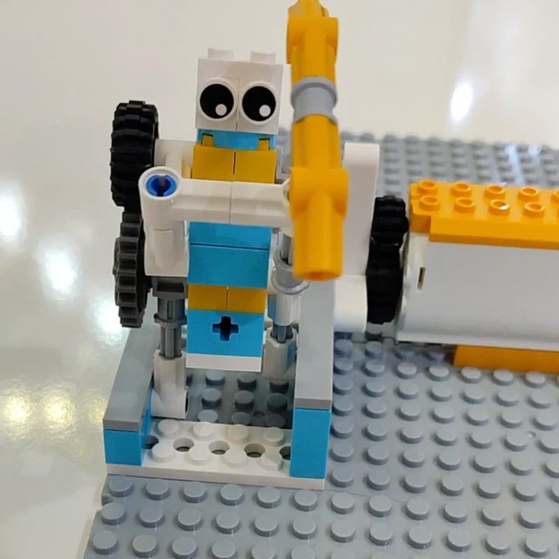 Makerzoid Happy Farm 2 – 570 Parça Çiftlik Seti 6+